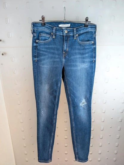 Calvin Klein CKJ011 Mid Rise Skinny Jeans W27
