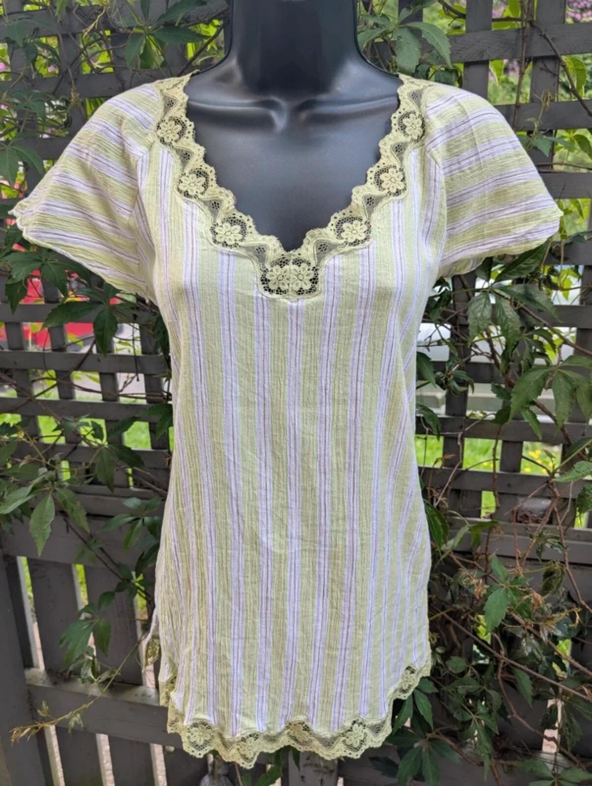 Blue Mist textured stripe cotton t shirt UK10 lace trim longline top