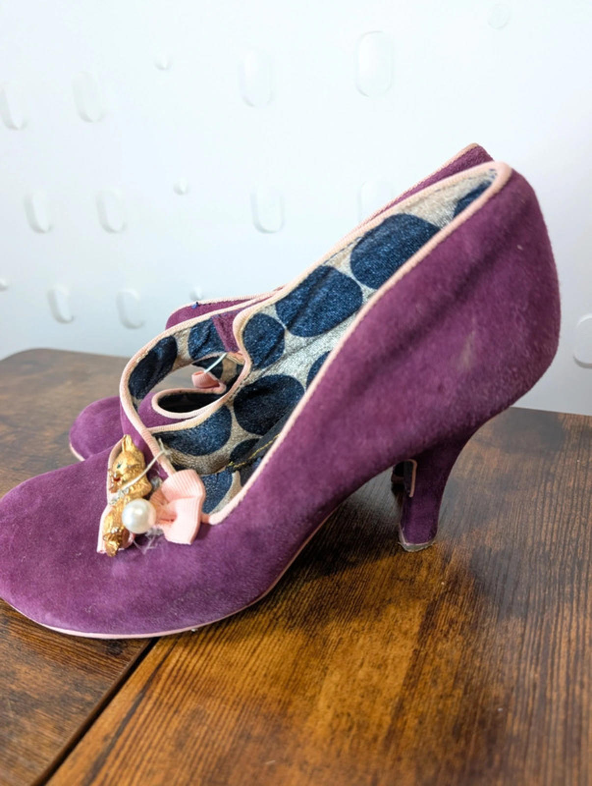 Irregular Choice purple suede heels | UK 6 | Bow & cat detail | Project pair
