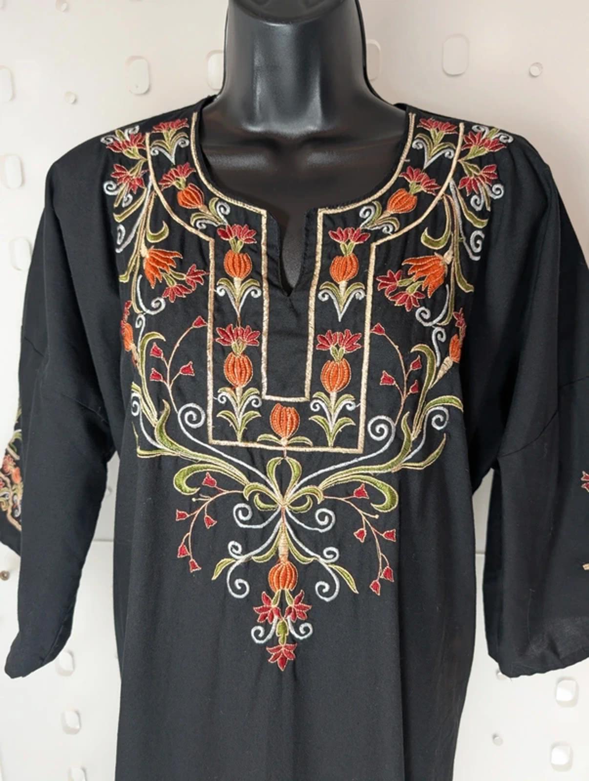Vintage Middle Eastern Embroidered Kaftan XL – Boho Festival