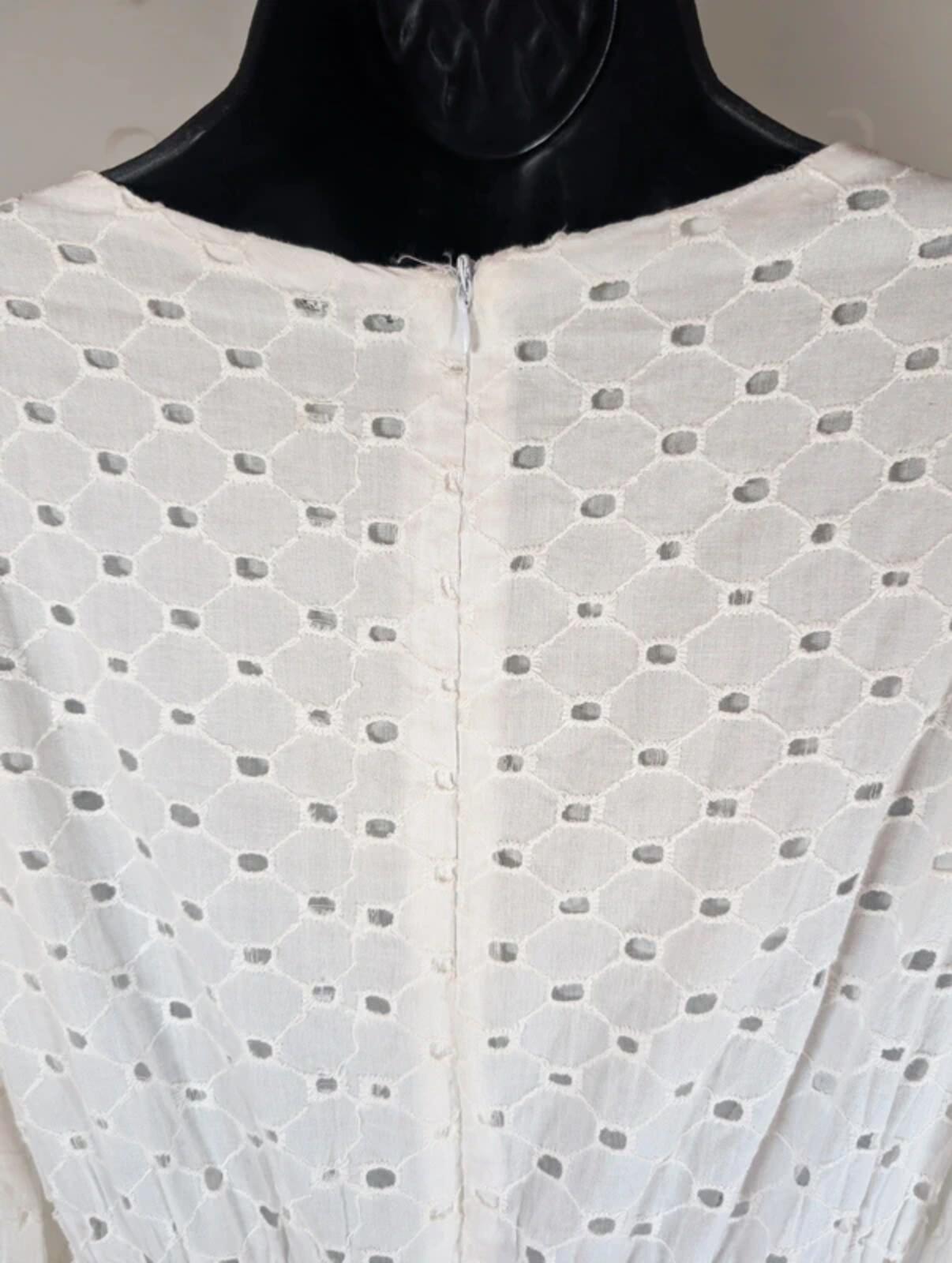 Taylor White Broderie Anglaise Dress Fit & Flare Cotton Size 4