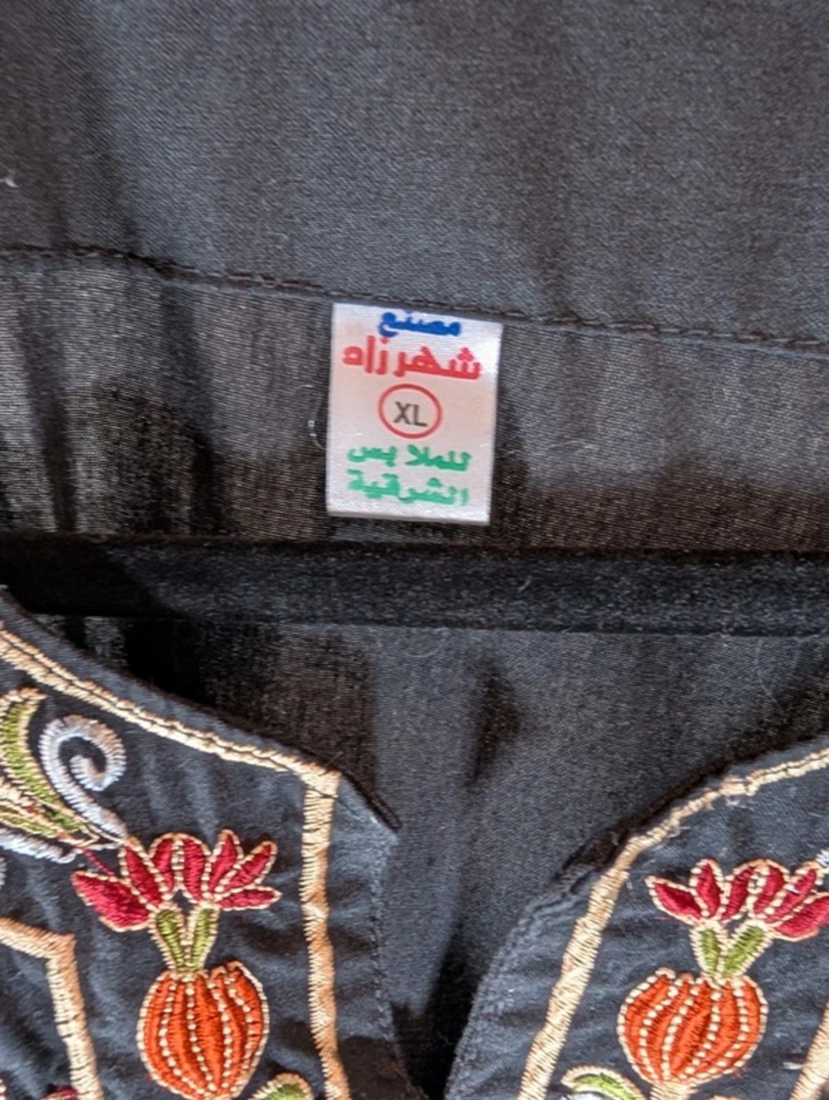 Vintage Middle Eastern Embroidered Kaftan XL – Boho Festival