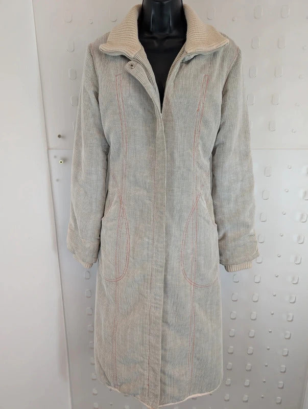 St-Martins Scandinavian Padded Long Coat Size S Surprise Cat Lining