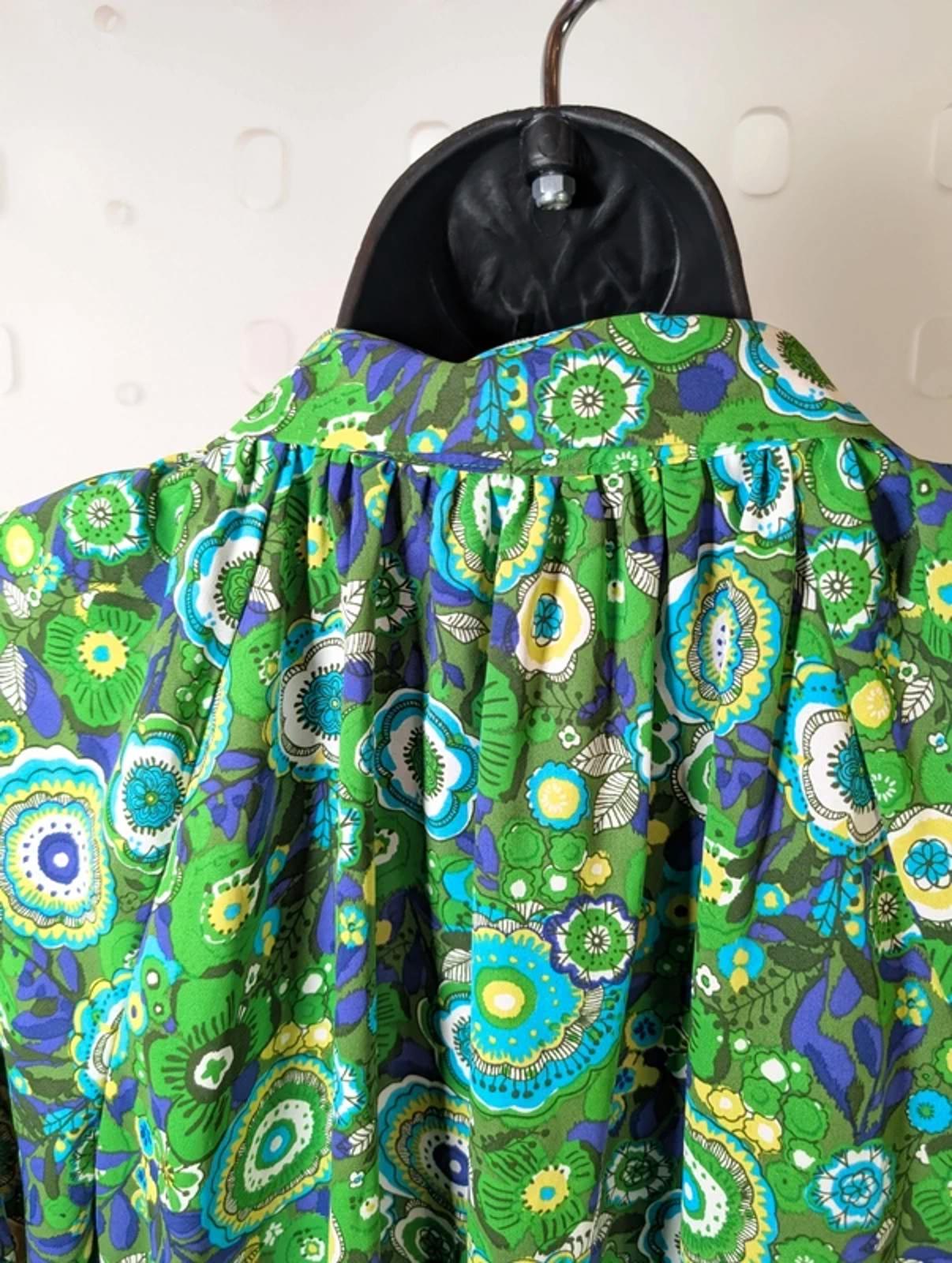 Traffic People 70s Print Blouse Size S Retro Green Floral NWT RRP £76