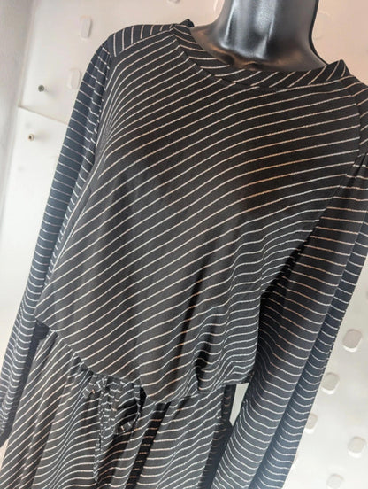 Nooki London ‘Charlie’ Dress – Size Large
RRP £95