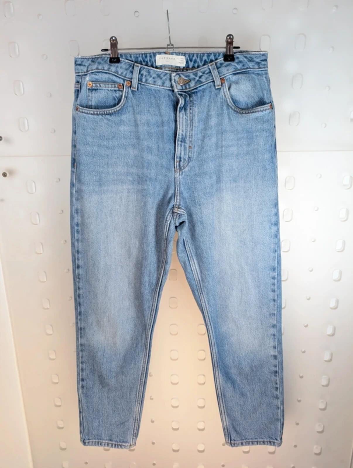 Topshop Mom Jeans W32 Light Wash High Waist Distressed Denim Cropped