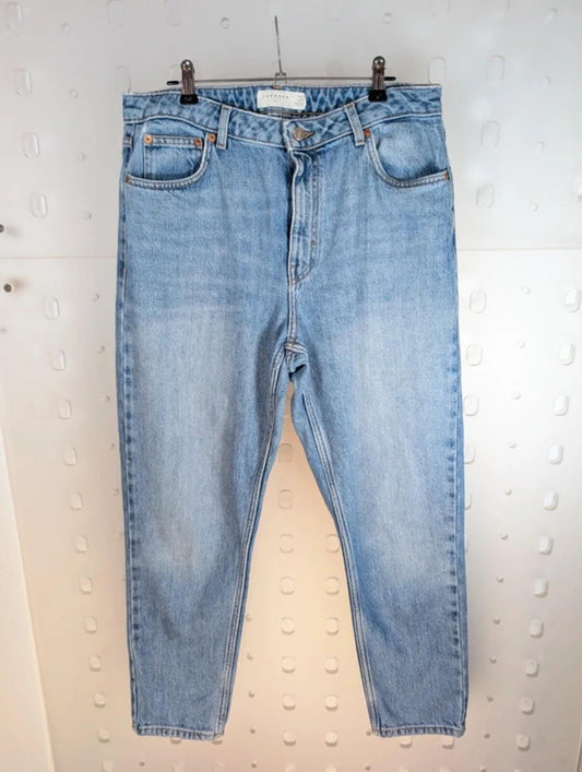 Topshop Mom Jeans W32 Light Wash High Waist Distressed Denim Cropped