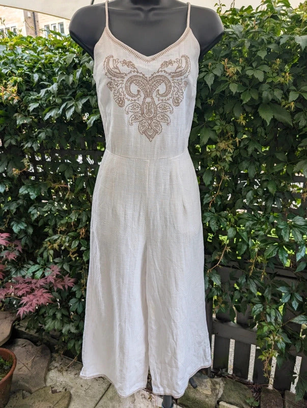 Moon River Linen Blend Embroidered Jumpsuit White Small