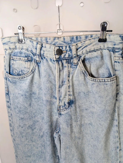 Vintage Style Light Wash Mom Jeans 28” Waist Soft 100% Cotton Straight Leg
