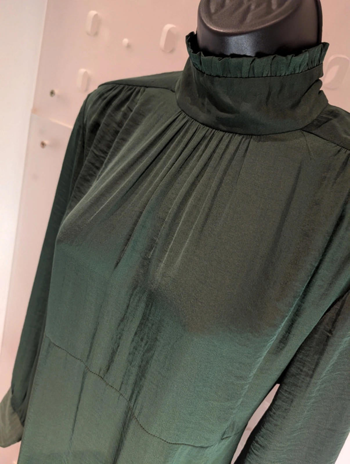 Zara satin green dress – size XL (fits smaller)