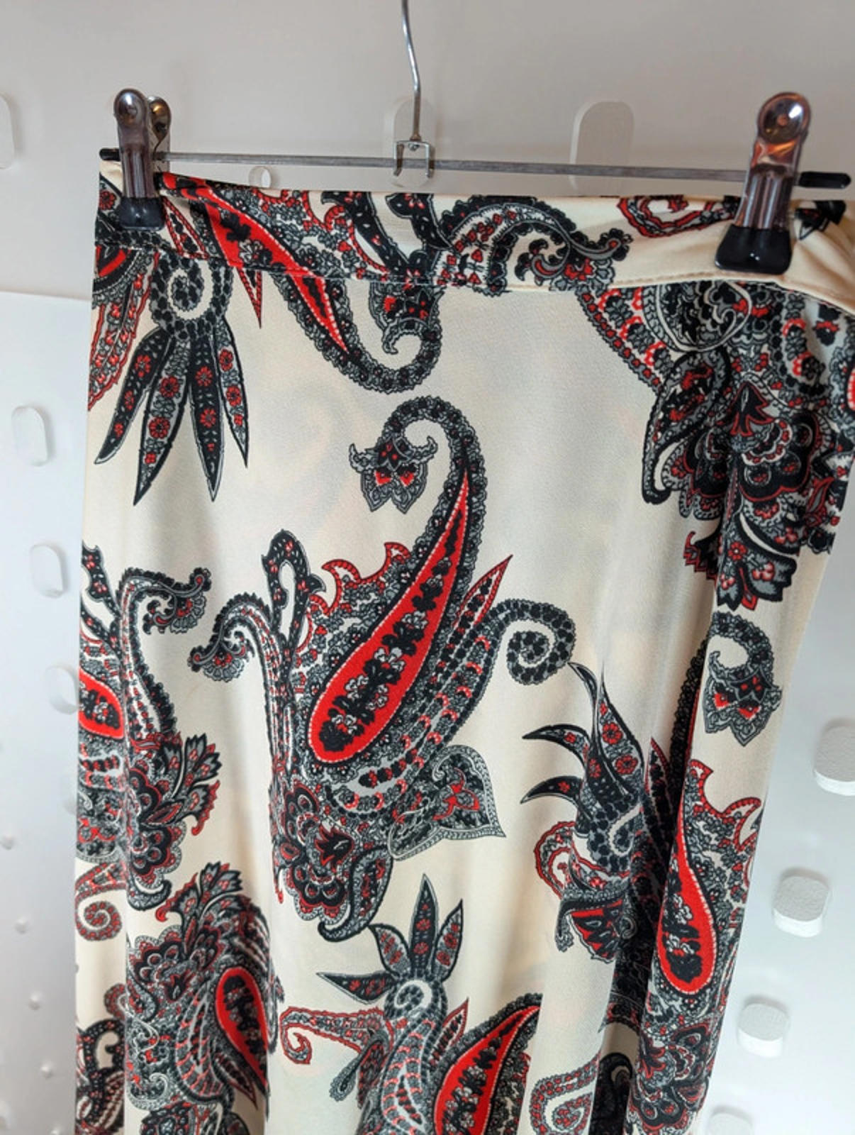 Striking vintage 1970s maxi wrap skirt Size Small Medium
