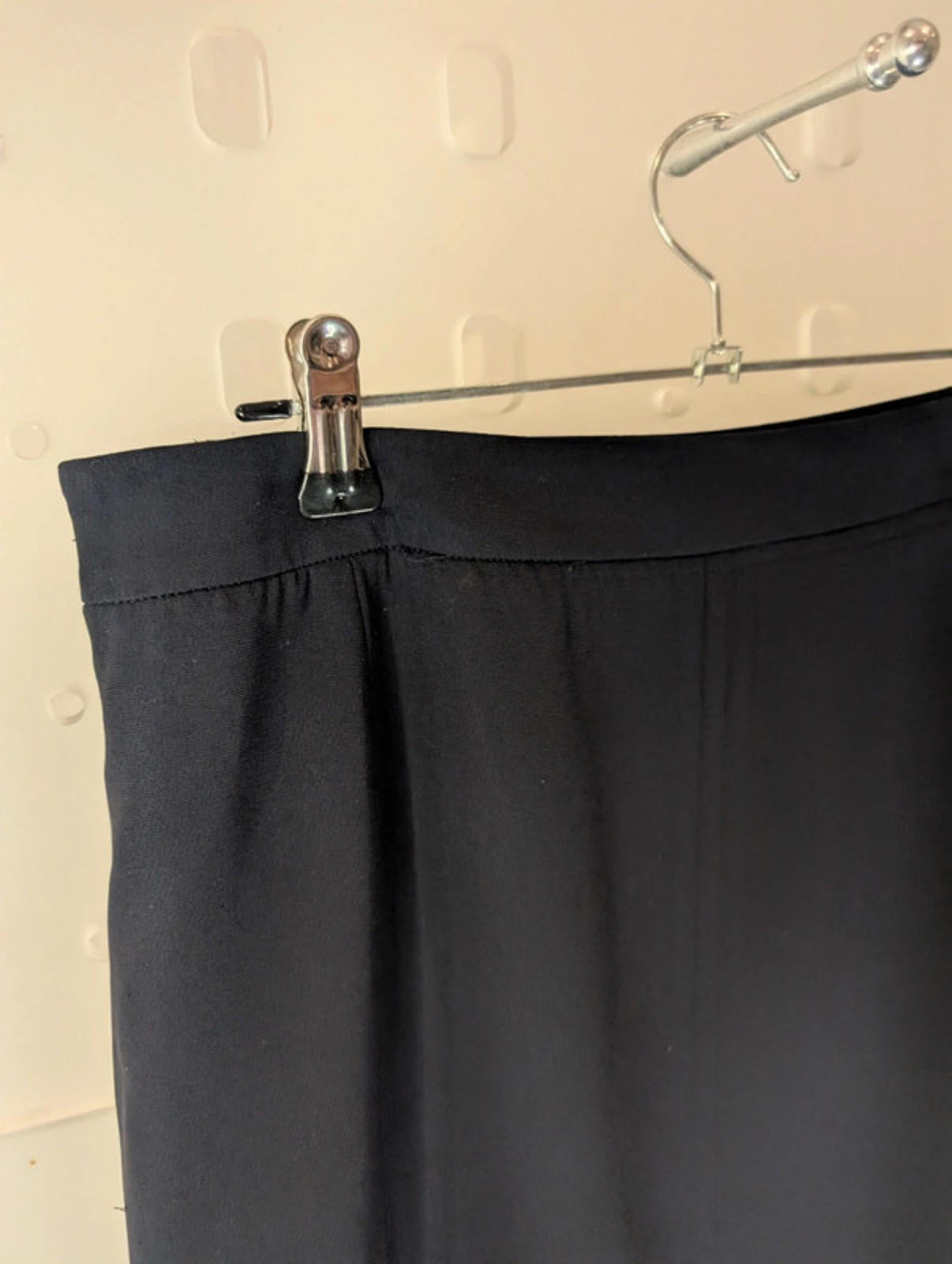 Jaeger Navy Fluted Midi Skirt – Size 12