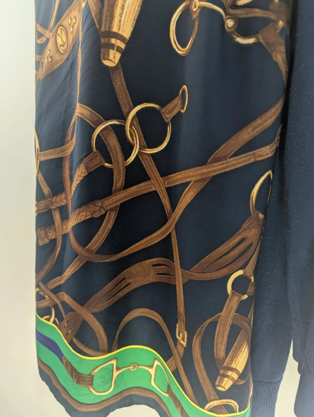 Ralph Lauren Vintage Lightweight V-Neck Knit – Size M