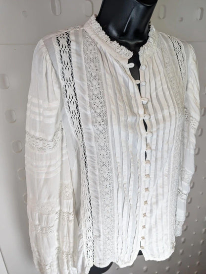 Ravn Ravn ‘Tatti’ White Boho Blouse Small Lace Detail