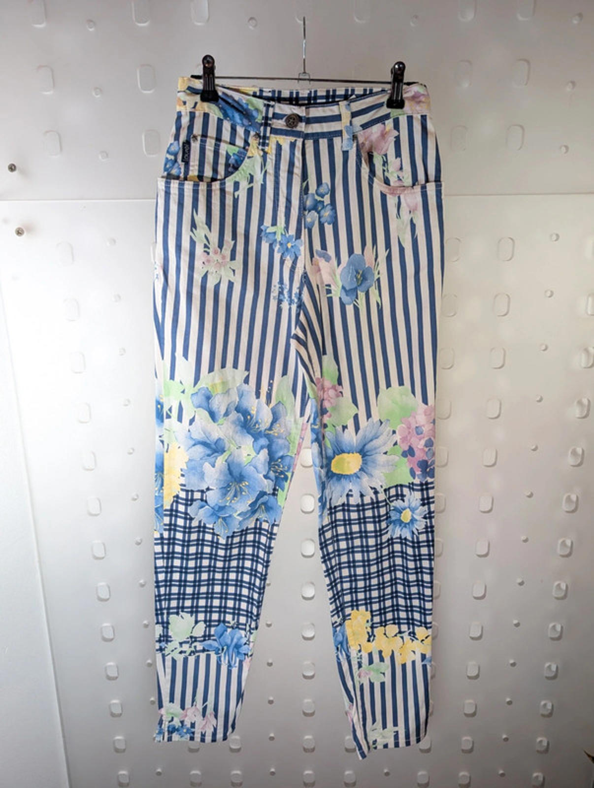 Laurèl Club Sportif High-Waisted Skinny Jeans XS – Statement Print