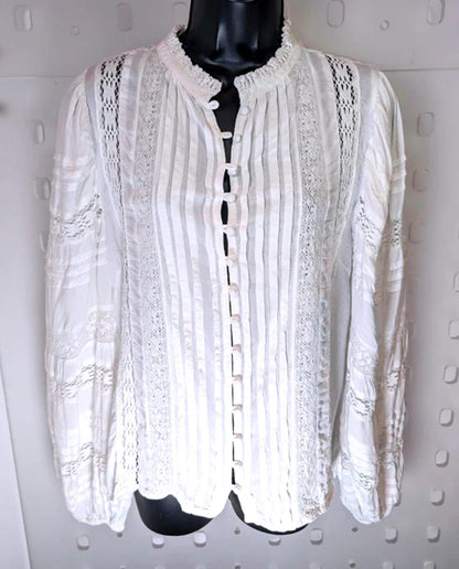 Ravn Ravn ‘Tatti’ White Boho Blouse Small Lace Detail