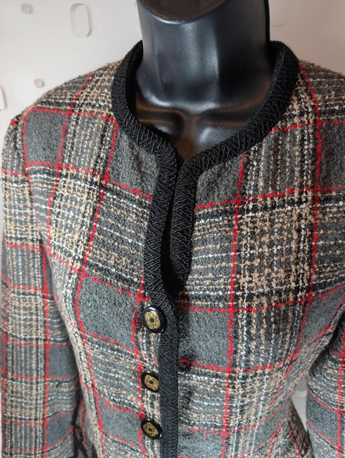 Vintage bouclé check jacket unlabelled (estimated UK 10).