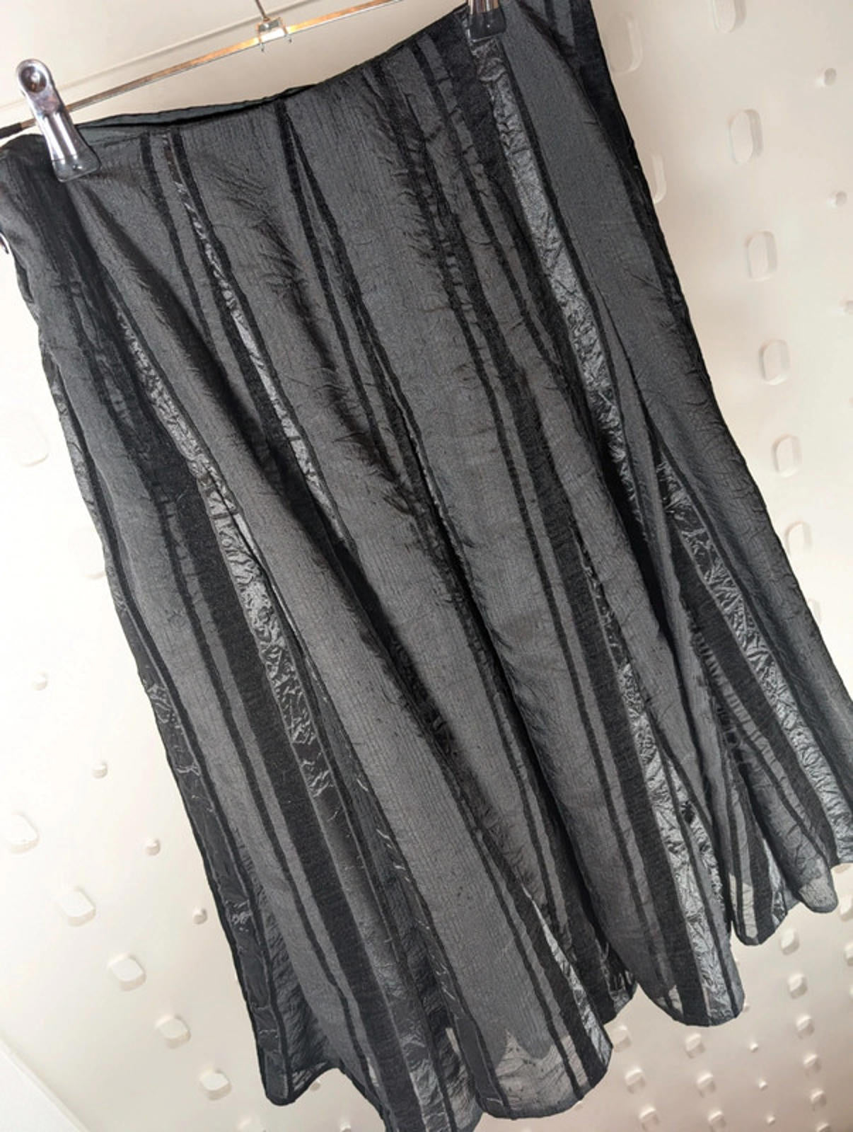 Phase Eight Textured Gothic Midi Skirt – Size 8