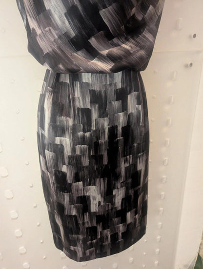 Stunning Pringle of Scotland Silk Dress – UK 10