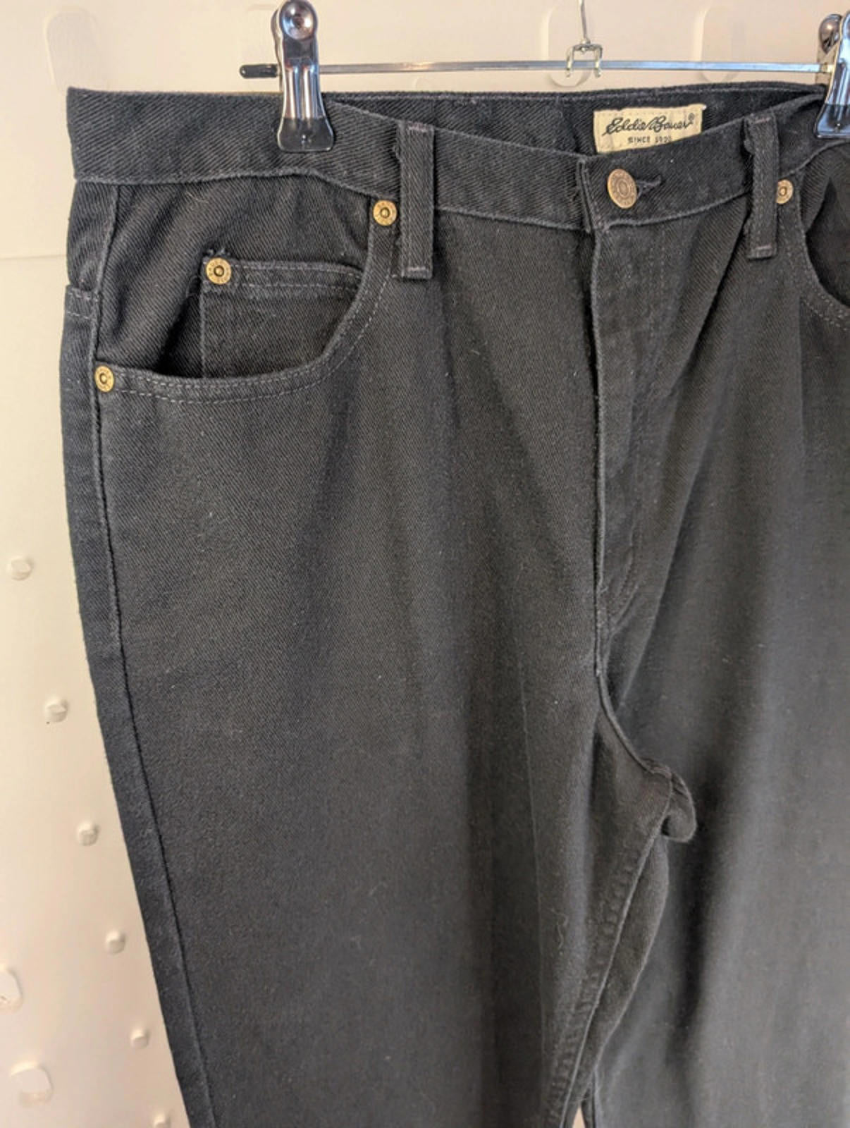 Vintage Eddie Bauer black high-waisted jeans size 14 (W32 L30)