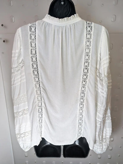Ravn Ravn ‘Tatti’ White Boho Blouse Small Lace Detail
