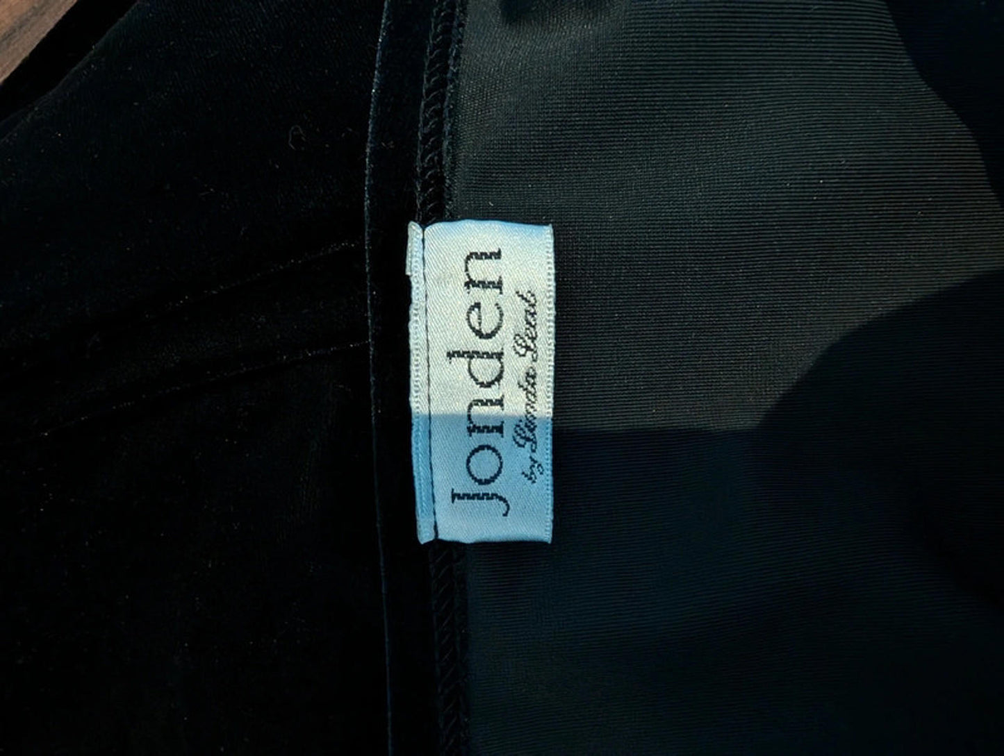 Vintage 90s Velvet Top – Jonden by Linda Leal – Black – UK 8 (est.)