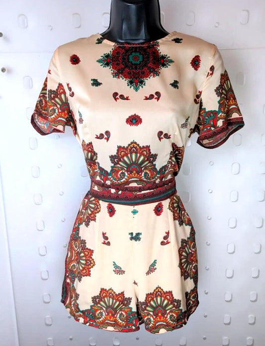 Diffuse Printed Playsuit UK 8 | Red & Green Print | Fitted Summer Jumpsuit